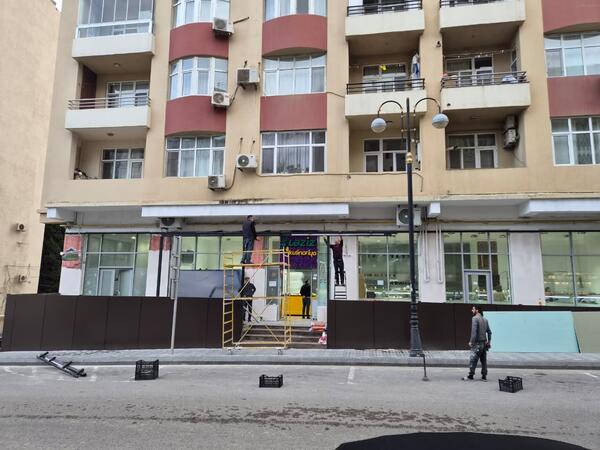 Bakıda piyada səkisinin zəbt edilməsinin qarşısı alındı - <span class="color_red">(Foto)</span>
