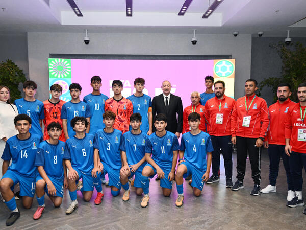 Prezident İlham Əliyev FIFA U-15 dünya çempionatının və festivalının açılış mərasimini izləyib - <span class="color_red">(Foto)</span>