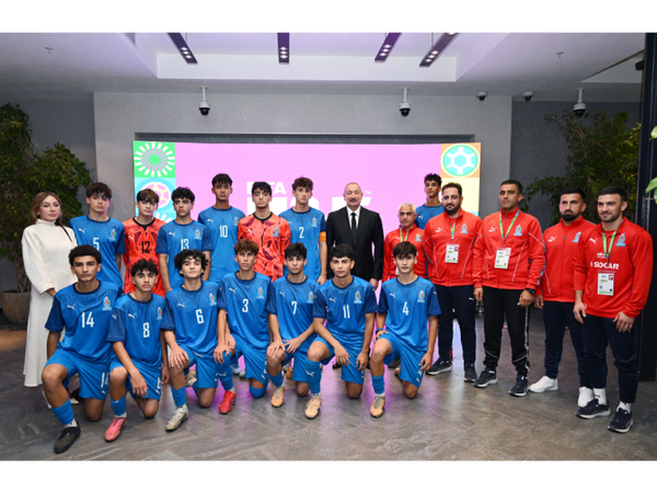 Prezident İlham Əliyev FIFA U-15 dünya çempionatının və festivalının açılış mərasimini izləyib - <span class="color_red">(Foto)</span>