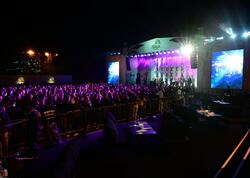 Estrada ulduzları Zeytun Festivalının səhnəsində <span class="color_red">(Foto)</span>