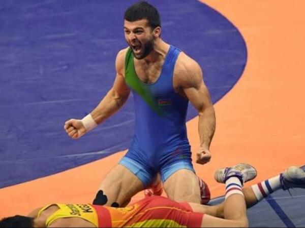 Eldəniz Əzizli beşqat dünya çempionu oldu