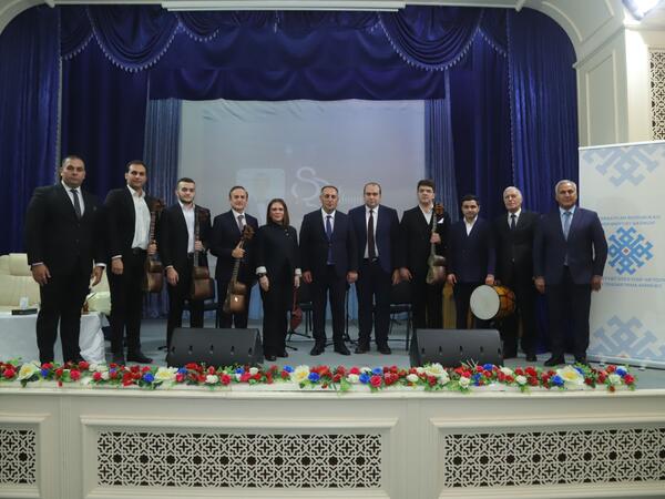 “Sənət dialoqu” layihəsi çərçivəsində Xaçmazda  Xalq artisti Elçin Həşimovla görüş keçirilib - <span class="color_red">(Foto)</span>