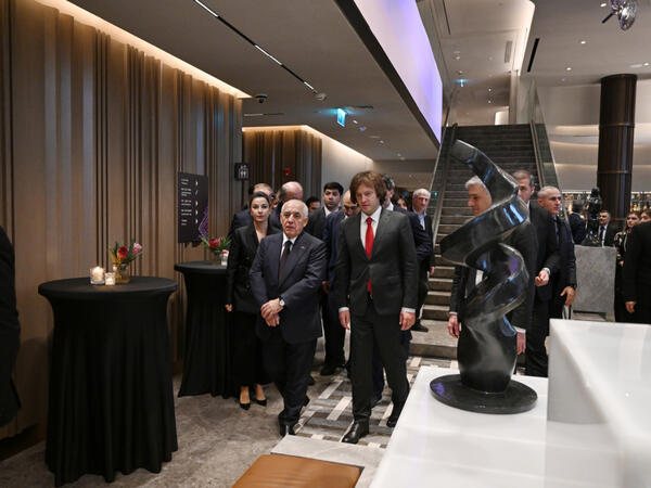 Azərbaycanın və Gürcüstanın Baş nazirləri “ART Riverfront Hotel Tbilisi”nin açılışında iştirak ediblər <span class="color_red">(Foto-Video)</span>