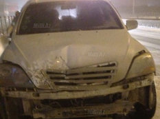 Bakıya qar qəza ilə gəldi: Mercedes tanınmaz hala düşdü - FOTO