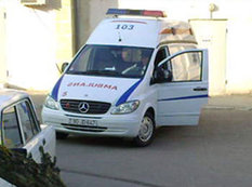 Azərbaycanda əkiz qardaşları maşın vurdu