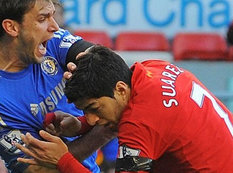 Suares: &quot;Ronaldu ilə bir oynamaq istərdim&quot;
