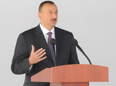 Prezident İlham Əliyev: "Azərbaycanda qeyri-neft sektorunun inkişafına çox böyük diqqət göstərilir" - YENİLƏNİB - FOTO
