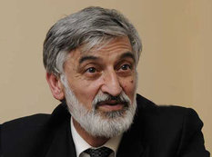 "Şamil dədə": "Nazirdən qorxmağa utanıram"