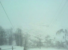 Şəkiyə güclü qar yağıb - VİDEO