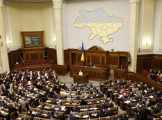 Ukrayna parlamenti işıqsız, susuz qalıb