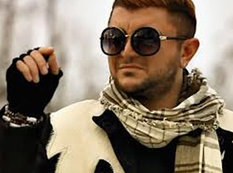 Rəhim Rəhimli: "Müğənnilər özlərini evləri, maşınları ilə gündəmə gətirirlər"