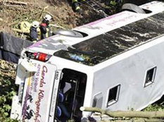 Avtobusu qəzasında 25 nəfər öldü