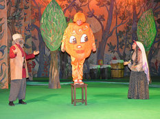 Gənc Tamaşaçılar Teatrında mövsümün ilk premyerası - FOTO