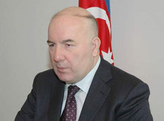 Elman Rüstəmov yenidən Mərkəzi Bankın sədri təyin edildi