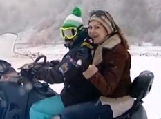 Sənubər İsgəndərli həm ziyarət etdi, həm də ticarət - VİDEO