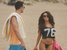 51 yaşlı ərdən boşanan 19 yaşlı qadın yeni məşuqu ilə - FOTO