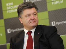 Poroşenko: "Ukrayna ABŞ-dan NATO-dan kənar əsas müttəfiq statusu istəyə bilər"