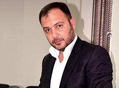 "Səhnəyə çıxmağa yarım saat qalmış ölüm xəbərini eşitmişdim"