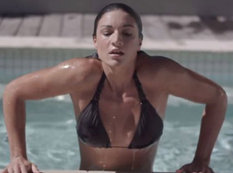 Tanınmış qızın yeni videosu yayıldı - VİDEO - FOTO