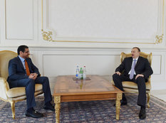 Prezident İlham Əliyev BƏƏ-nin Azərbaycandakı səfirini qəbul edib - FOTO