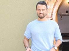 Zamiq intihar edən qızla dama çıxdı - VİDEO