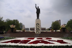 Bakıda Gül bayramı qeyd olunur – FOTOSESSİYA