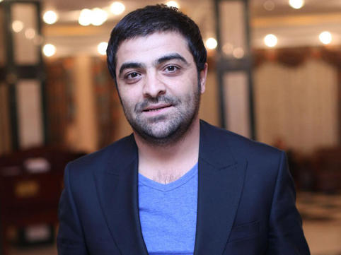 "Uşaqlarımı hələ bir-biri ilə görüşdürməmişəm"