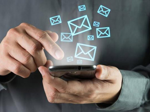 Azərbaycanda SMS-lərin sayı son 5 ildə 4 dəfəyə yaxın azalıb
