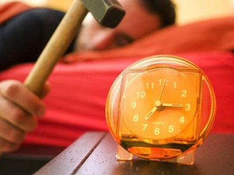 Hər səhər zəngli saatı yubadanlara xoş xəbər: Faydası böyük imiş