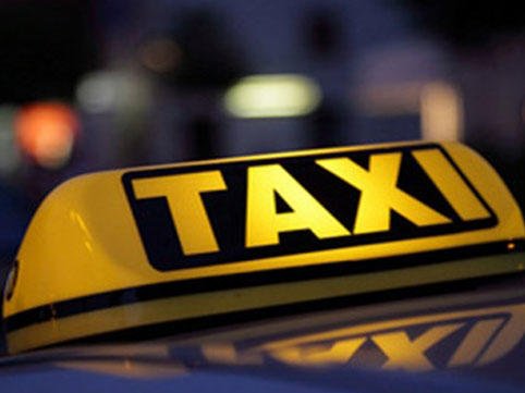 Taksilərlə bağlı narazılıqlar bitmir - Qaynar xəttə zəng edin