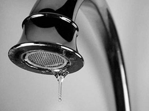 Bu qəsəbənin sakinləri içməyə su tapmır