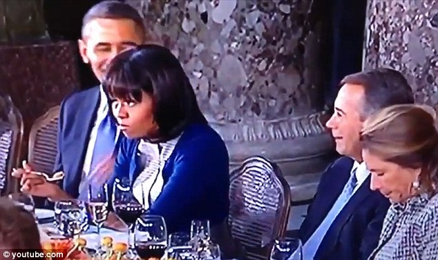 Barak Obama arvadını təriflədi: "Onun sayəsində əsl kişi oluram" - VİDEO - FOTO