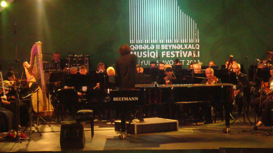Qəbələ III Beynəlxalq Musiqi Festivalı çərçivəsində kamera musiqisi konserti və orkestrin çıxışları olub - FOTO