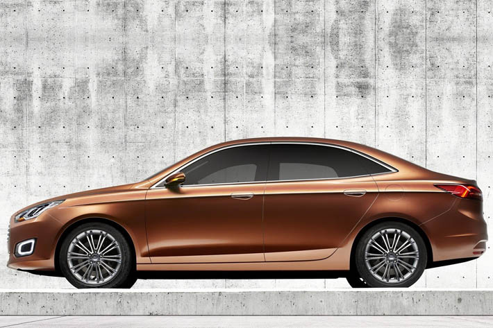 Ford Escort qayıdır - FOTO