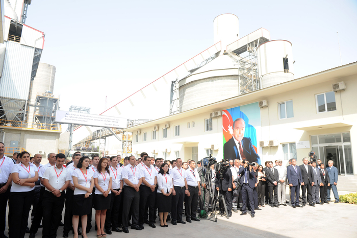 Prezident İlham Əliyev: "Azərbaycanda qeyri-neft sektorunun inkişafına çox böyük diqqət göstərilir" - YENİLƏNİB - FOTO