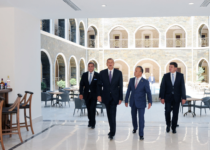 Prezident İlham Əliyev: "Biz bütün dövrlərdə, müstəqilliyin son 20 ili ərzində inamla irəliyə gedirik, öz gücümüzü artırırıq, iqtisadiyyatımızı gücləndiririk" - YENİLƏNİB - FOTO