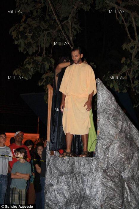 Aktyor özünü "yalandan" asdı, gerçəkdən öldü - VİDEO - FOTO