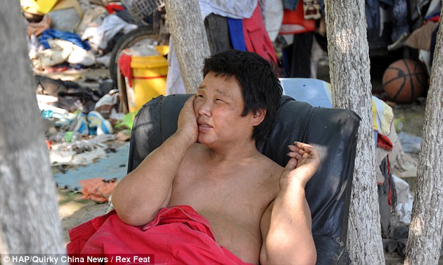 Cəllad ana: 8 aylıq oğluna 90 yara vurdu - FOTO