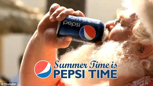 Şaxta baba "Coca"ya xəyanət etdi! - VİDEO - FOTO