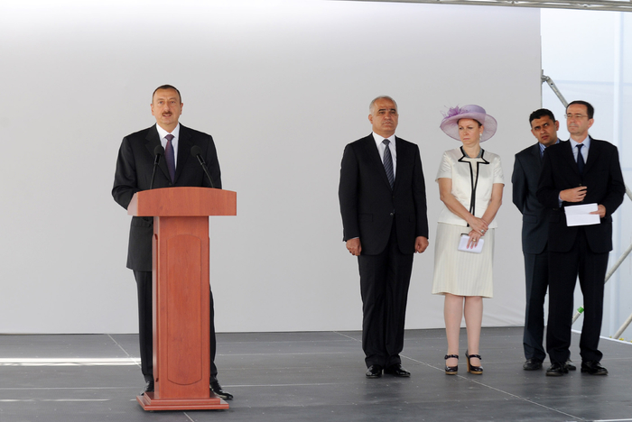 Prezident İlham Əliyev: "Azərbaycanda qeyri-neft sektorunun inkişafına çox böyük diqqət göstərilir" - YENİLƏNİB - FOTO