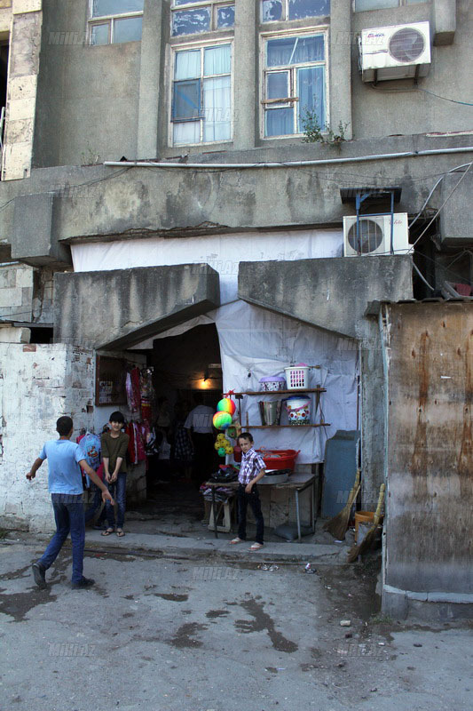 Bakının ürəkbulandıran səmti, bunu kimsə görmür? - FOTO