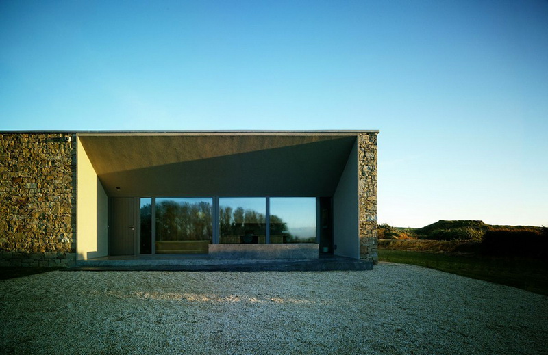 Dəniz sahilində irland evi - FOTO