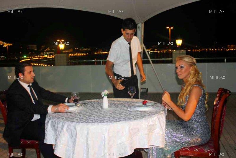 Azərbaycanlı müğənni dama çıxdı: dedilər bəxtəvər...- FOTOSESSİYA