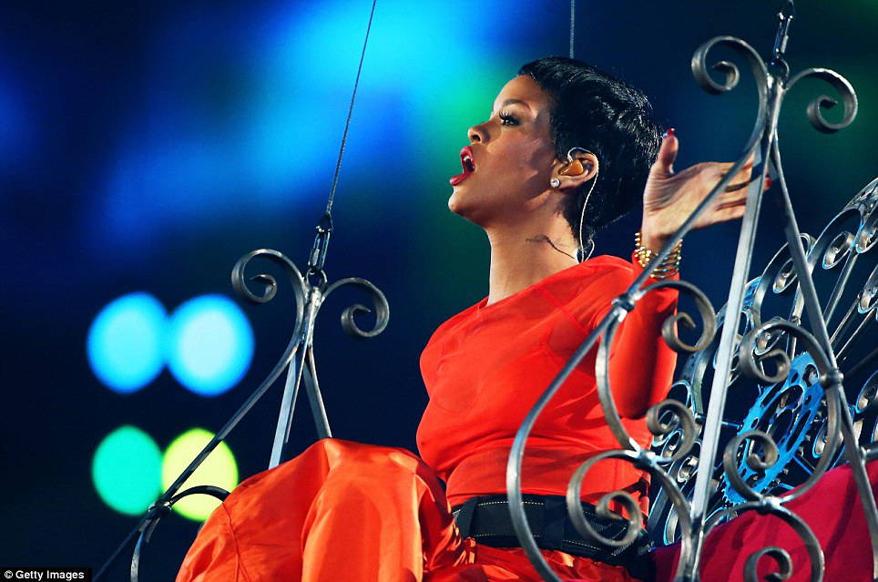 Paralimpiada-2012 başa çatdı: Londonda alov festivalı - FOTO