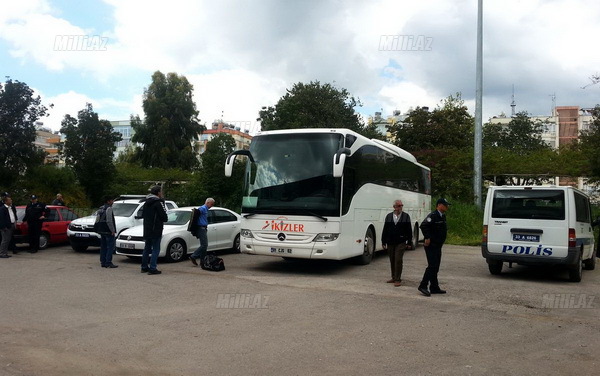 Daha bir hücum: bu dəfə "Beşiktaş" avtobusuna - FOTO