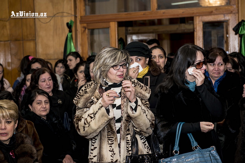 Vüqar Həşimov dəfn olundu - YENİLƏNİB - FOTO