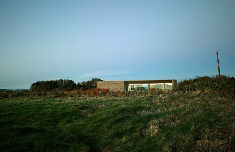 Dəniz sahilində irland evi - FOTO