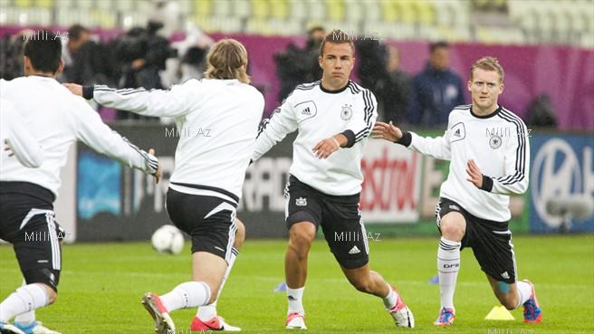 "Avro-2012": Almanlar çətin yunan müdafiəsini yara biləcəklərmi? - FOTOSESSİYA