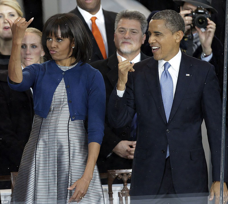 Barak Obama arvadını təriflədi: "Onun sayəsində əsl kişi oluram" - VİDEO - FOTO