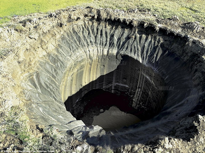 Qorxulu hadisələr davam edir. Nəhəng dəlikləri nə yaradır? - FOTO
